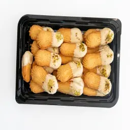 Vanilla Petit Four