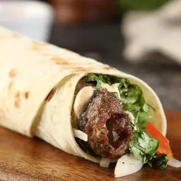 ساندويتش كباب لحم