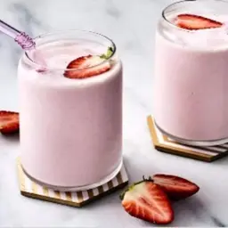 Starwberry with Milk