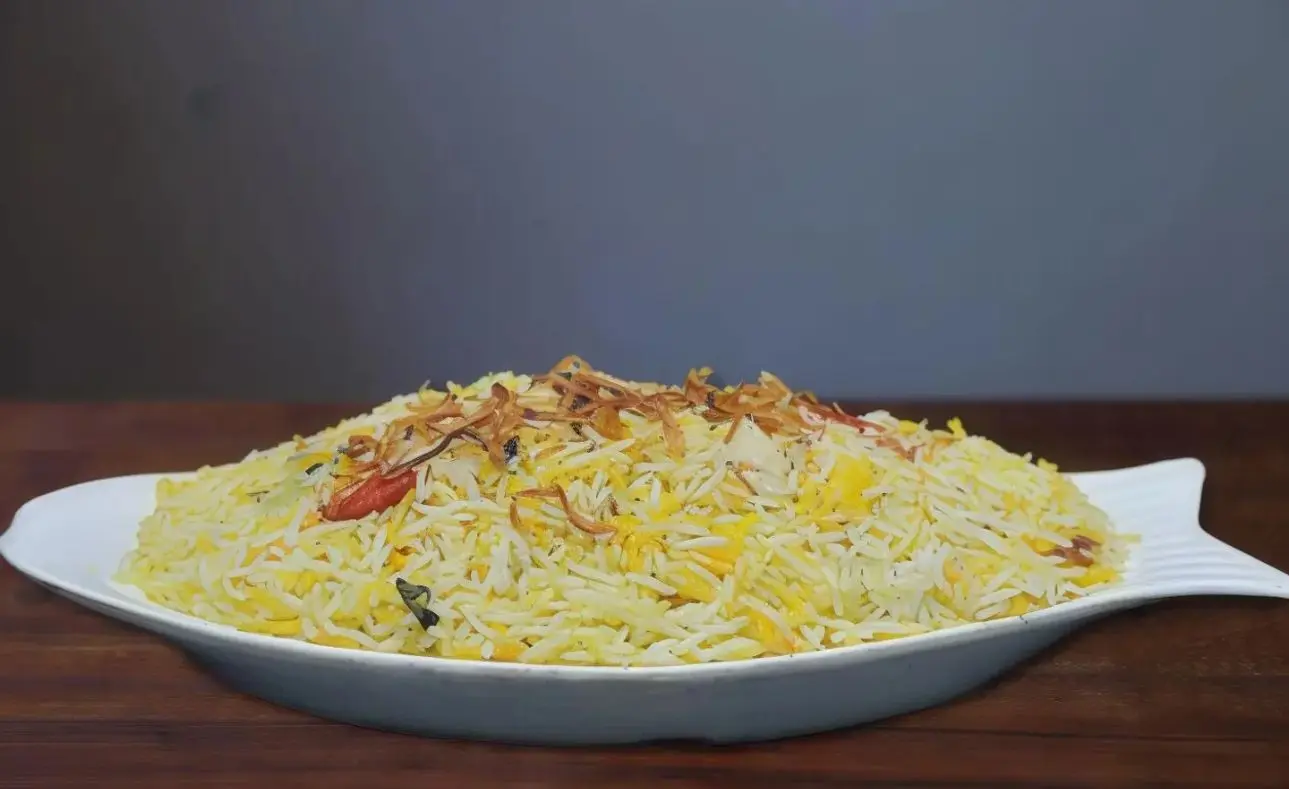 مطعم سبايسي هوم الهندي