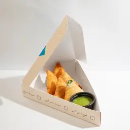 Chicken Samosa Triangle with Hot Sauce