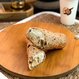 فطيرة حلاوة طحينية بالجبن