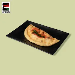 كالزوني بالجبنة