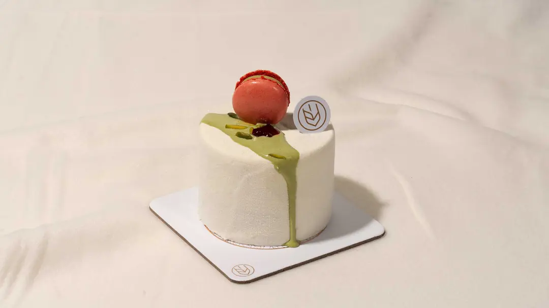 Salted pistachio with pomegranate (S)
