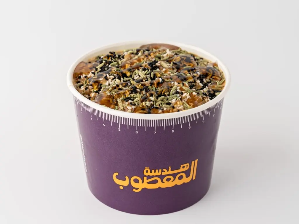 احمر بالتمر