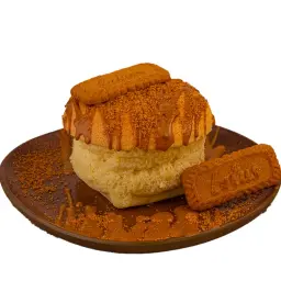 Japanase Cake With Lotus