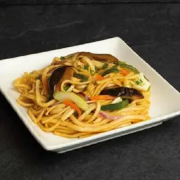 Noodles with Black Mushroom