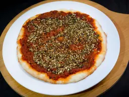 فطيرة محمرة بالزعتر