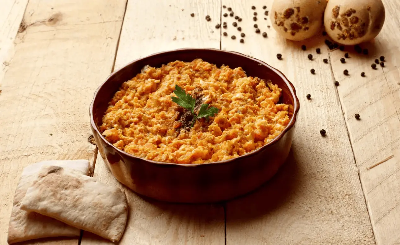 رغيف وجبنة