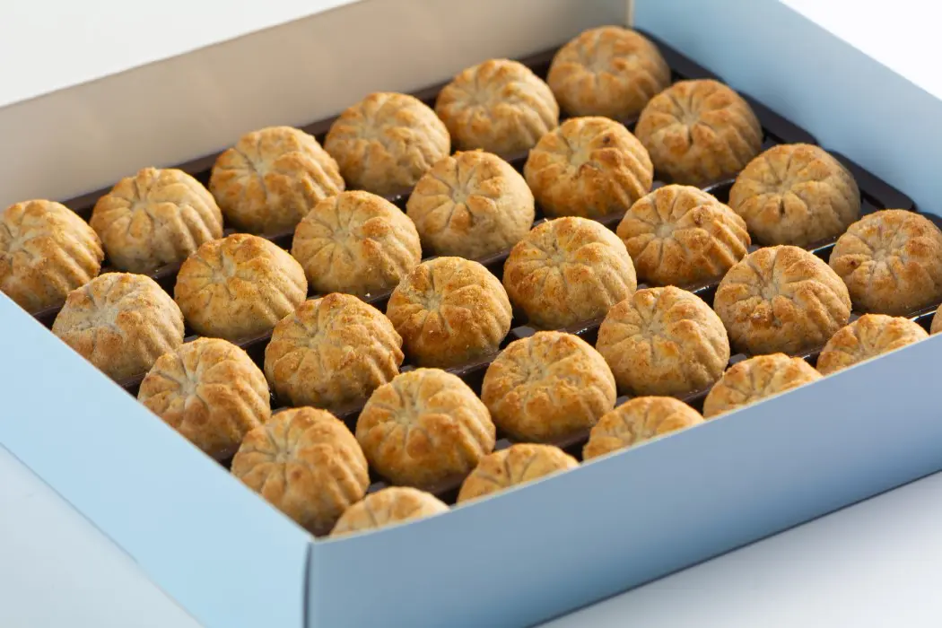 Dates Maamoul With Whole Wheat And Cardamon