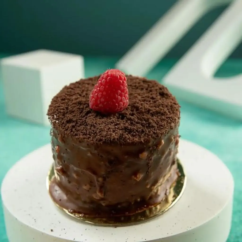 Chocolate and Berry Cake