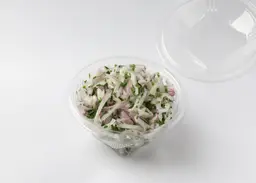 بصل مقطع مع بقدونس