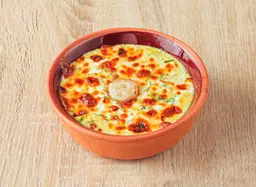 Shrimp casserole with white sauce