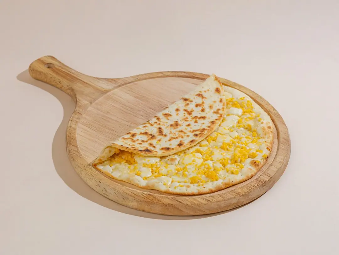 Mixed Cheese Manakish