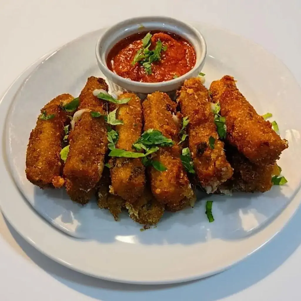 Mozzarella Sticks with Marinara Sauce