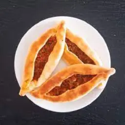 فطيرة لحم بالعجين