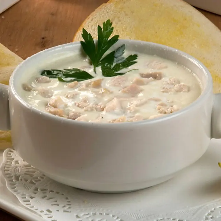 شوربة كريمه بالدجاج