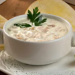 شوربة كريمه بالدجاج