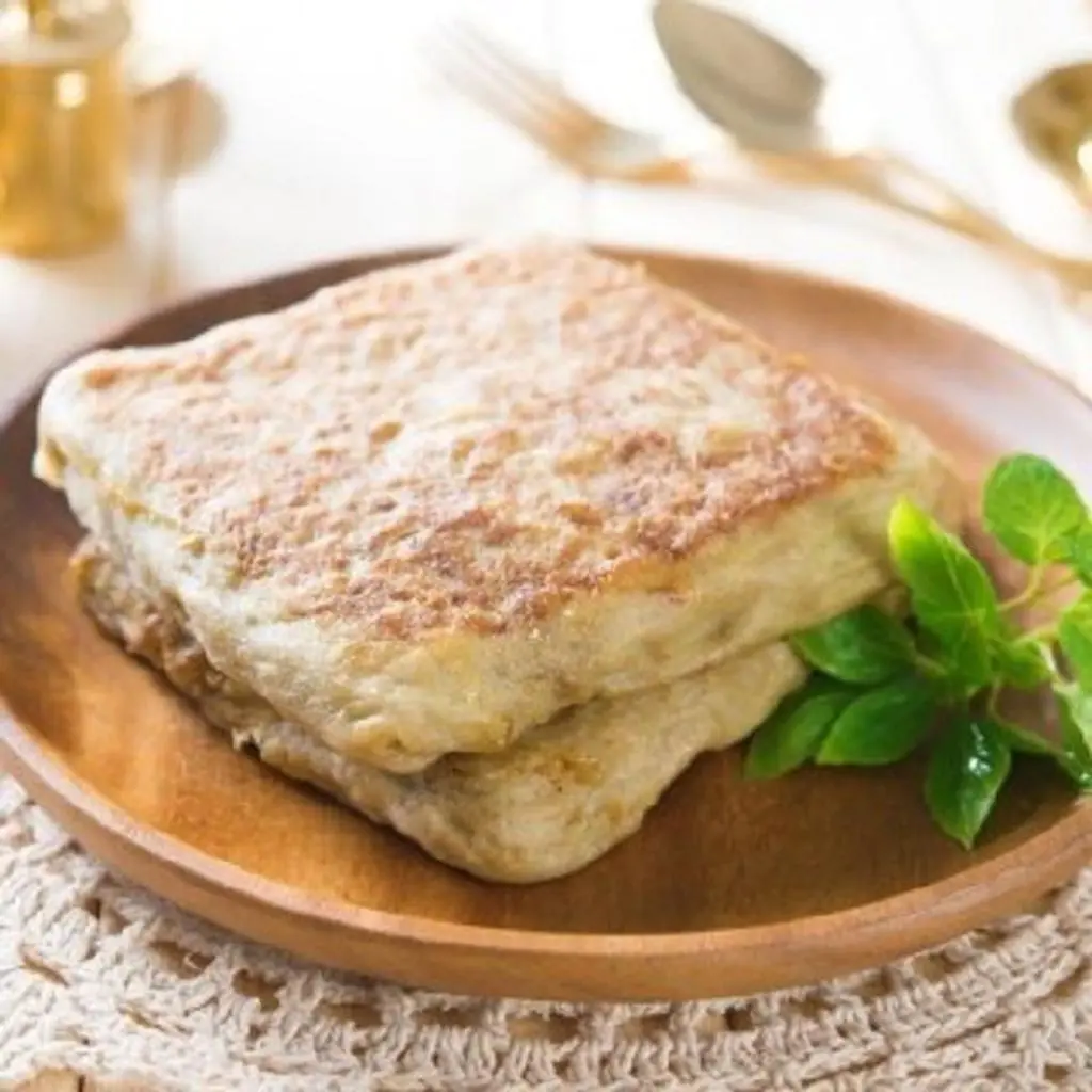 Cheese with Banana Sweet Mutabbaq