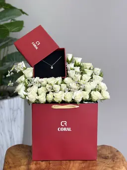 Coral brand silver chain arrangement B