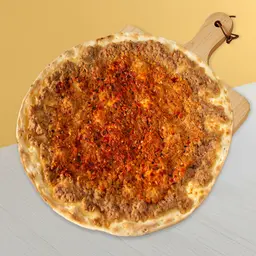 لحم مع محمرة
