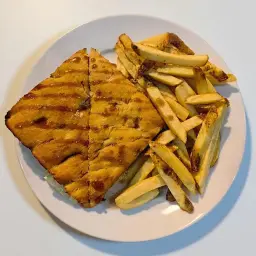 Tuna Sandwich with Fries
