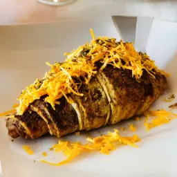 Zaatar & Kashkaval Cheese Croissant