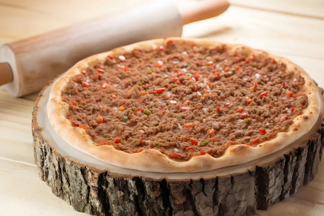 Meat Manousha