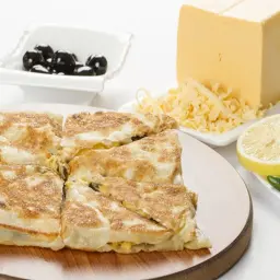 Cheddar Cheese with Olives Pie