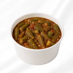 بامية بالدجاج كبير