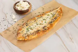 فطيرة جبنة العكاوي