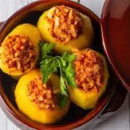 صحن بطاطس محشي