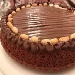كيكة سنيكرز