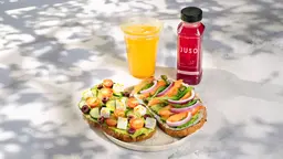 2 Avo Toast + 2 Drinks