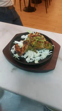 Green Chicken Tikka Breast Piece