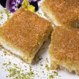 كنافه بالقشطة بين نارين