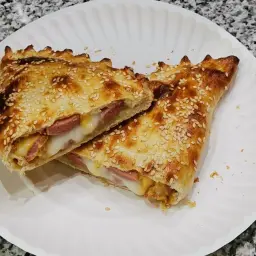 فطيرة النقانق