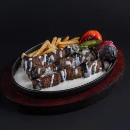 كباب باذنجان بالطحينة