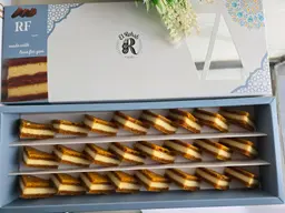مثلثات السميد بالحليب المحموس