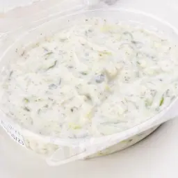 سلطة لبن