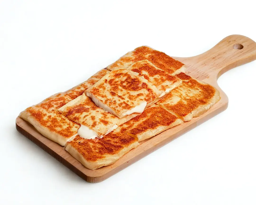Cream Mutabbaq