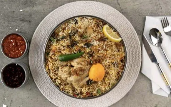 برياني دجاج (نصف حبة)