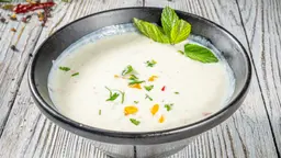سلطة زبادي خيار