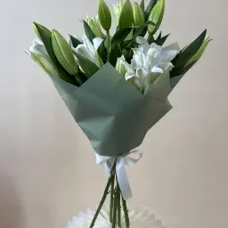 Royal Lily Bouquet