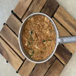 تونة بالبيض
