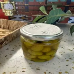 زيتون أخضر