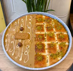Lotus cream basbousa tray