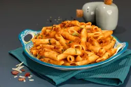 بيني بصلصة أمتريشيانا