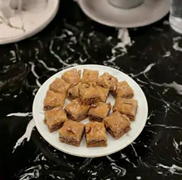 بقلاوة بيكان