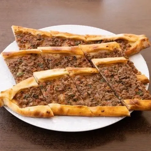 Meat Pie with Cheese